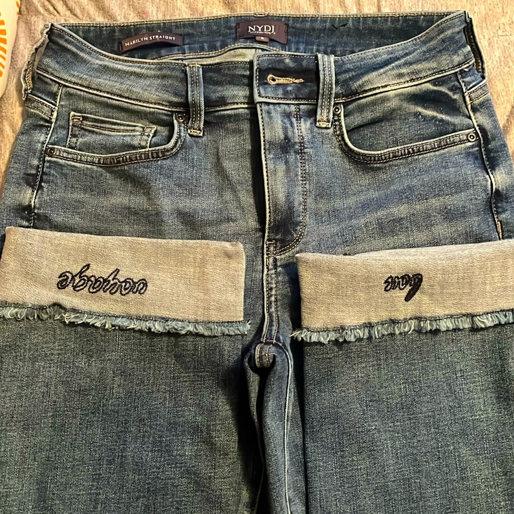 NYDJ STRAIGHT LEG JEANS